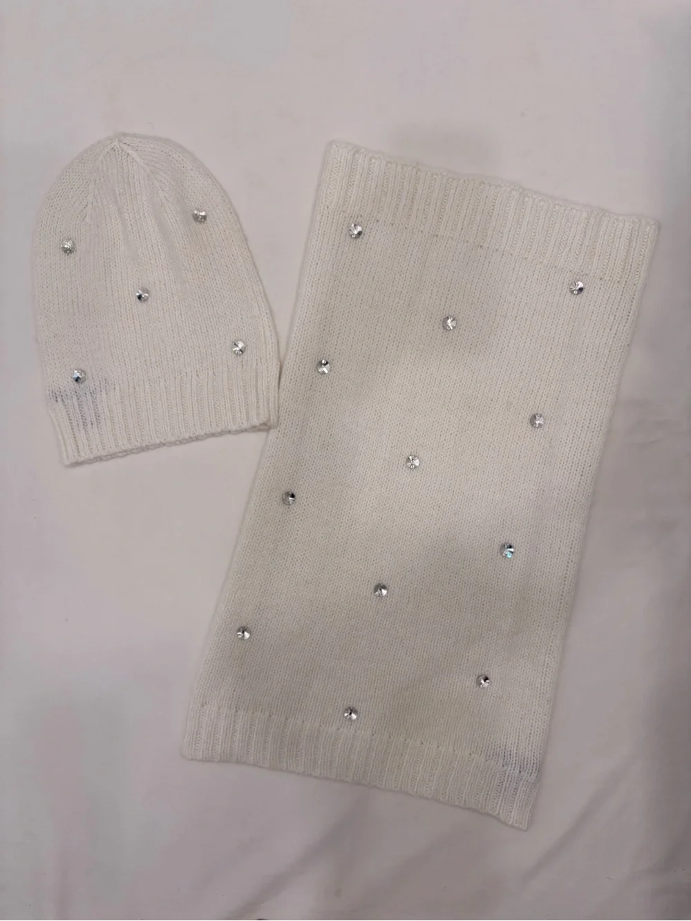 Victoria Secret Ivory Knit Beanie And Infinity Scarf Set With Rhinestones